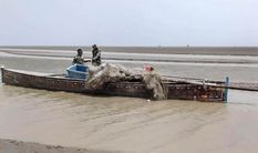 मछली पकडऩे वाली पाकिस्तानी नाव मिलने के बाद बीएसएफ का बड़ा एक्शन, शुरू किया तलाशी अभियान 

