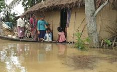 असम अभी भी बाढ़ से बेहाल, अब तक 30 की मौत, 5.61 लाख लोग प्रभावित