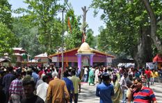 कश्मीर में आतंकियों से नहीं डरे हिंदू, खीर भवानी उत्सव में उमड़ी भीड़

