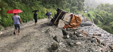 सिक्किम में बारिश व भूस्खलन से हालत खराब, NH-10 पर वन-वे हुआ यातायात