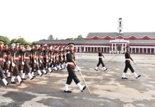 पासिंग आउट परेड के बाद 288 भारतीय व 89 मित्र देशों के कैडेट सेना के अंग बने 

