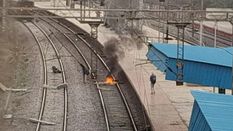 अग्निपथ योजना को लेकर भड़की चिंगारी पहुंची मध्यप्रदेश, रेलवे ट्रैक पर लगाई आग
