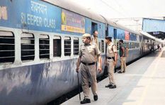 अग्निपथ योजना विरोध: रेलवे स्टेशन पर तोड़फोड़ करने से पहले ही पुलिस ने दबोचे 10 युवक