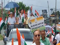APCC ने सोनिया गांधी के समर्थन में निकाली रैली